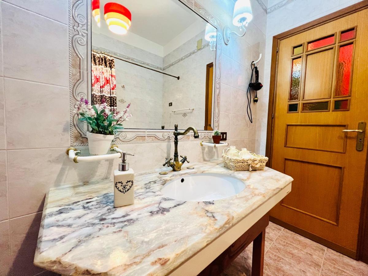 Regina Elena Bed & Breakfast Cinisi Dış mekan fotoğraf